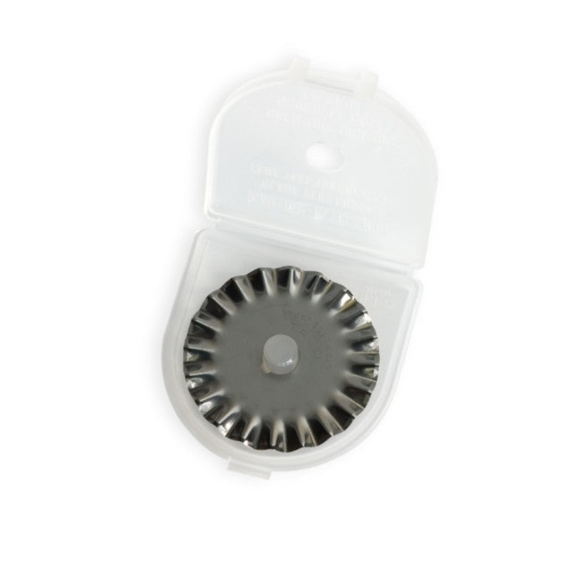 Olfa (280) 9456 Stainless Steel Pinking Blade (PIB45-1)